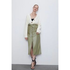 ZARA Faux Leather Skirt sz.XS